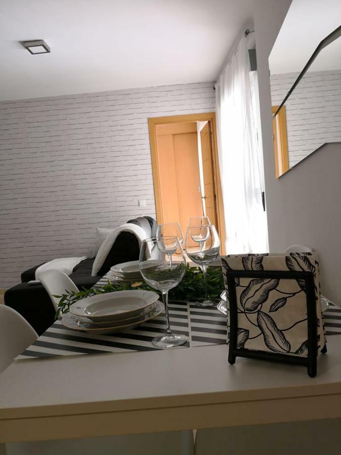 Apartamento La Victoria Málaga Exteriör bild
