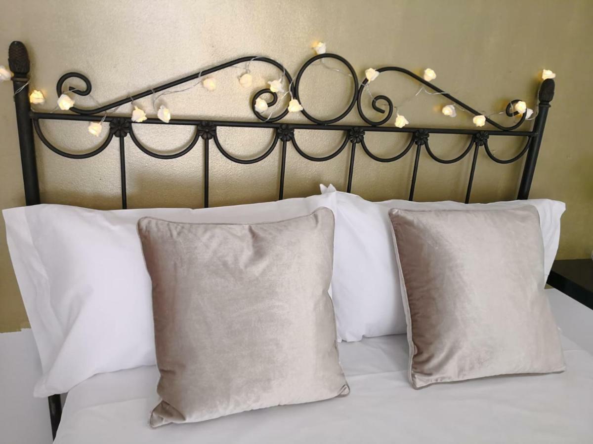 Apartamento La Victoria Málaga Exteriör bild