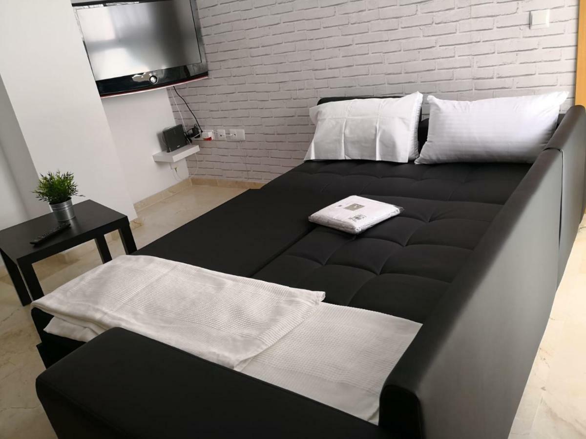 Apartamento La Victoria Málaga Exteriör bild